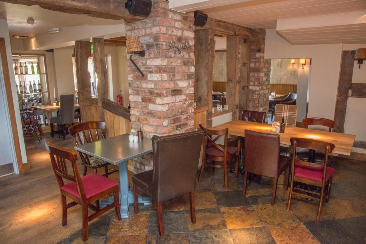 The Swan Inn Hanley Castle Extérieur photo