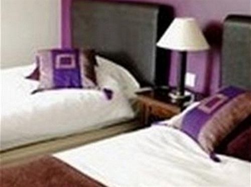 The Swan Inn Hanley Castle Extérieur photo